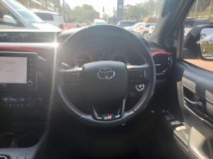 Toyota Hilux 2.8GD-6 double cab 4x4 GR-Sport - Image 8
