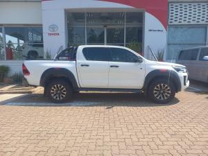 Toyota Hilux 2.8GD-6 double cab 4x4 GR-Sport - Image 3