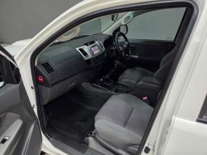 Toyota Hilux 3.0 D-4D Raider 4X4D/C - Image 7