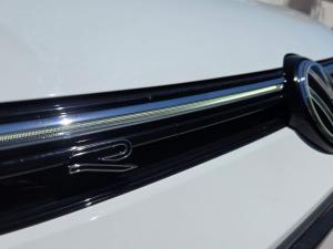 Volkswagen Golf 1.4 TSI R-LINE + Tiptronic - Image 24