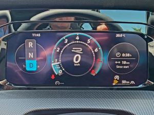 Volkswagen Golf 1.4 TSI R-LINE + Tiptronic - Image 6