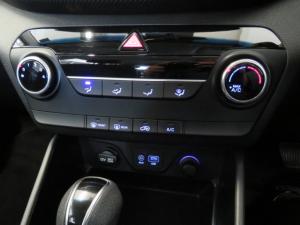 Hyundai Tucson 2.0 Premium automatic - Image 17