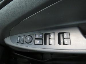 Hyundai Tucson 2.0 Premium automatic - Image 18
