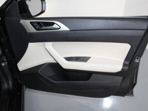 Volkswagen Polo 1.0 TSI Style Tiptronic - Image 15
