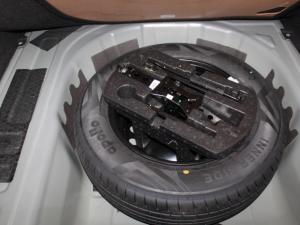 Volkswagen Polo 1.0 TSI Style Tiptronic - Image 9