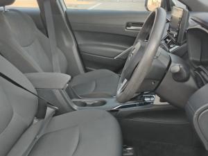 Toyota Corolla Cross 1.8 XI - Image 11