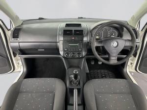 Volkswagen Polo 1.6 Trendline - Image 10