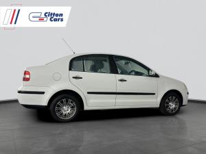 Volkswagen Polo 1.6 Trendline - Image 5