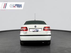 Volkswagen Polo 1.6 Trendline - Image 6