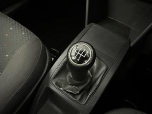 Volkswagen Polo 1.6 Trendline - Image 9