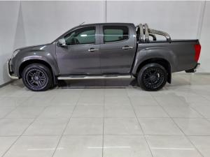 Isuzu KB 300D-Teq double cab LX auto - Image 2