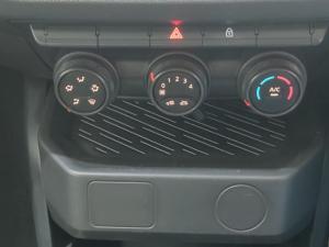 Renault Kiger 1.0 Turbo Zen - Image 13
