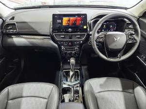 Mahindra XUV 3XO 1.2T AX7L - Image 18