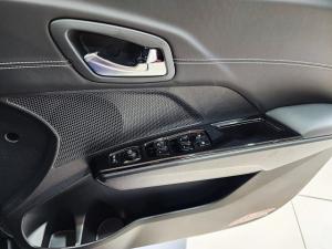 Mahindra XUV 3XO 1.2T AX7L - Image 26