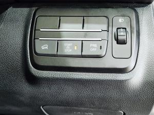 Mahindra XUV 3XO 1.2T AX7L - Image 29