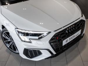 Audi S3 sedan quattro Black Edition - Image 4
