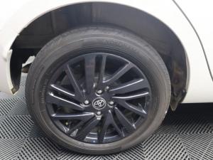 Toyota Vitz 1.0 XR manual - Image 7