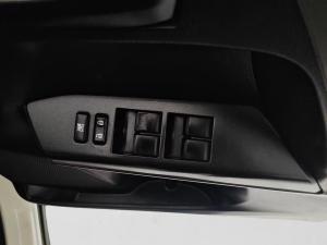 Toyota RAV4 2.0 GX auto - Image 18