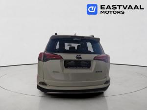 Toyota RAV4 2.0 GX auto - Image 6