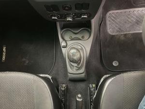 Nissan NP200 1.6 Safety PackS/C - Image 17