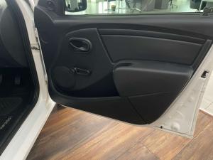 Nissan NP200 1.6 Safety PackS/C - Image 8