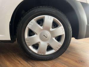 Nissan NP200 1.6 Safety PackS/C - Image 9
