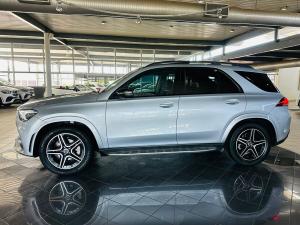 Mercedes-Benz GLE GLE300d 4Matic - Image 12