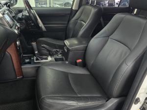 Toyota Land Cruiser Prado 3.0DT VX - Image 10