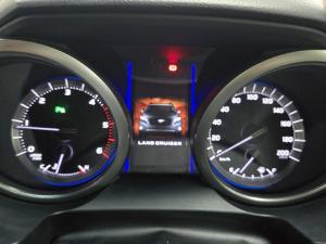 Toyota Land Cruiser Prado 3.0DT VX - Image 3