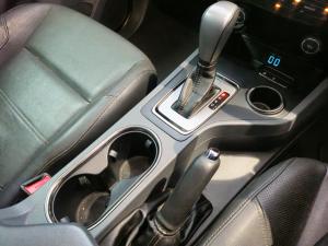 Ford Everest 3.2TDCi XLT - Image 6