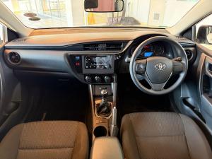 Toyota Corolla Quest 1.8 Plus manual - Image 8