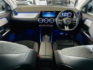 Mercedes-Benz GLA GLA200 Progressive - Image 3