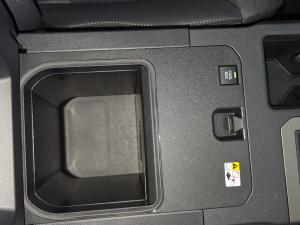 Toyota Land Cruiser Prado 2.8GD VX-R - Image 20
