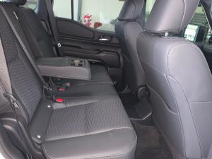 Toyota Land Cruiser Prado 2.8GD VX-R - Image 25