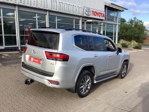 Toyota Land Cruiser 300 3.3D ZX - Image 2