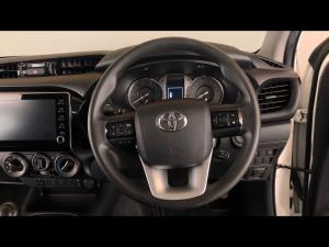 Toyota Hilux 2.4GD-6 Xtra cab Raider manual - Image 8
