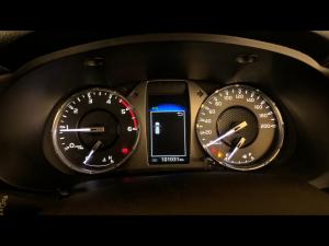 Toyota Hilux 2.4GD-6 Xtra cab Raider manual - Image 9