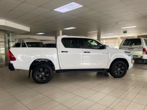 Toyota Hilux 2.8GD-6 double cab 4x4 Raider auto - Image 3