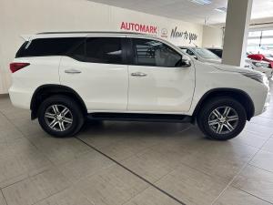 Toyota Fortuner 2.4GD-6 4x4 - Image 3