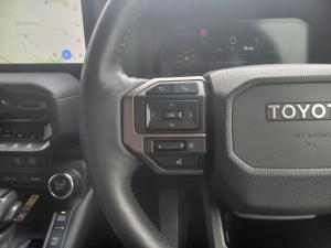 Toyota Land Cruiser Prado 2.8GD VX-R - Image 9