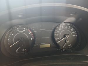 Toyota Hilux 2.4 GD-6 SR 4X4D/C - Image 10