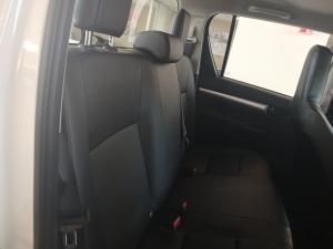 Toyota Hilux 2.4 GD-6 SR 4X4D/C - Image 17