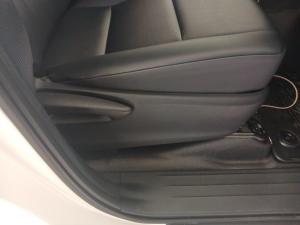Toyota Hilux 2.4 GD-6 SR 4X4D/C - Image 18