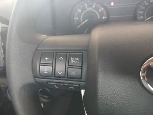 Toyota Hilux 2.4 GD-6 SR 4X4D/C - Image 9
