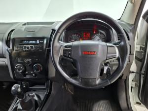 Isuzu KB 250D-Teq double cab X-Rider - Image 12