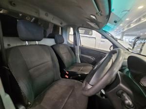 Nissan NP200 1.6i safety pack (aircon) - Image 7