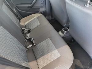 Volkswagen Polo Vivo hatch 1.4 Life - Image 10