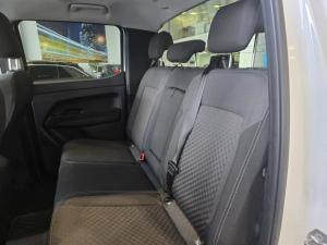 Volkswagen Amarok 2.0TDI double cab Life 4Motion auto - Image 16