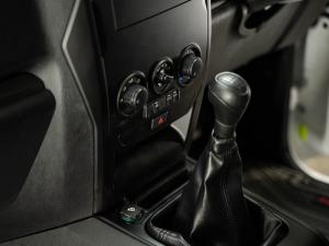 Mahindra Pik Up 2.2CRDe single cab S4 (aircon) - Image 27
