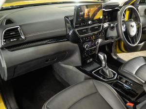 Mahindra XUV 3XO 1.2T AX7L - Image 27